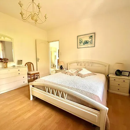 Maison 3 Pieces Hébergement de vacances Villeneuve-Loubet
