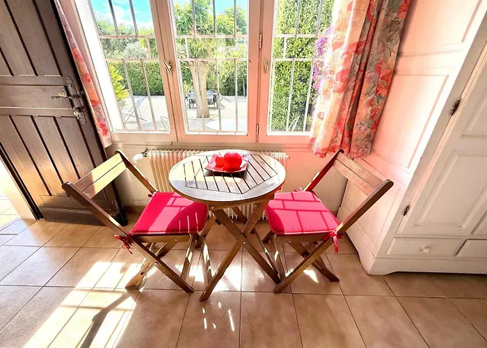 Semesterbostad Maison 3 Pieces Villeneuve-Loubet