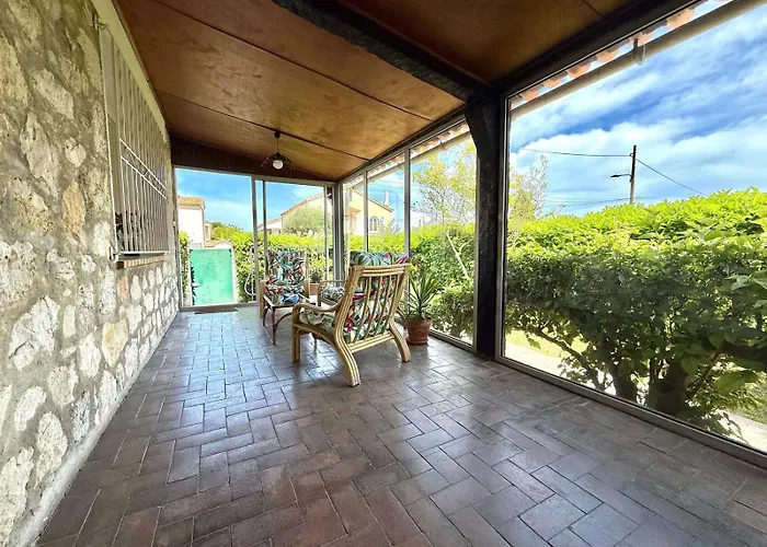 Semesterbostad Maison 3 Pieces Villeneuve-Loubet